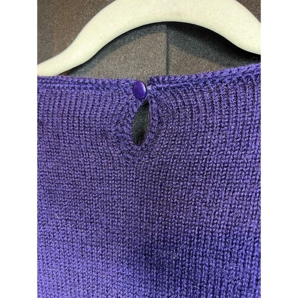 Vintage Susan Bristol Wool Sweater Sz 40 Hand Embroidered Purple Floral Pullover - Picture 10 of 10